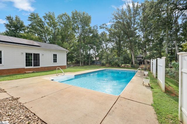 205 Harness Trail, Simpsonville, SC 29681