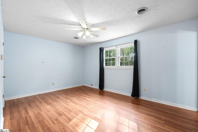 205 Harness Trail, Simpsonville, SC 29681