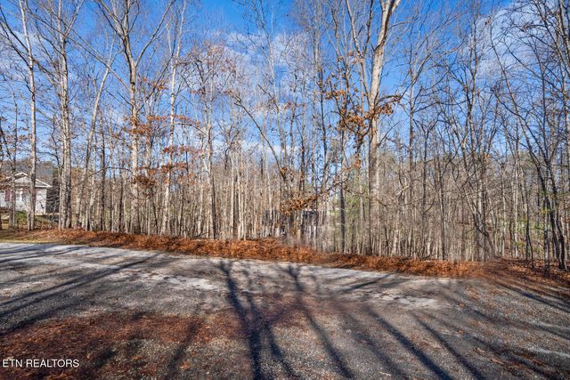 34 Clinebrook Drive, Crossville, TN 38558