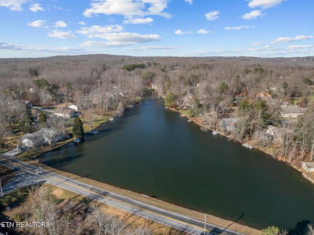 34 Clinebrook Drive, Crossville, TN 38558