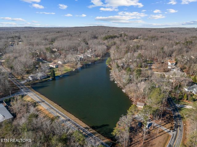 34 Clinebrook Drive, Crossville, TN 38558