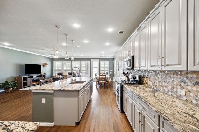 5635 Ivory Cove Lane SW, Fulshear, TX 77441