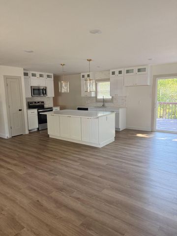 1806 ROSE DR, Columbia, MO 65202