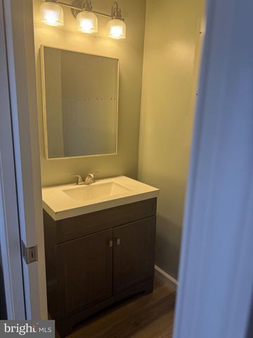 138 3RD AVE, Conshohocken, PA 19428
