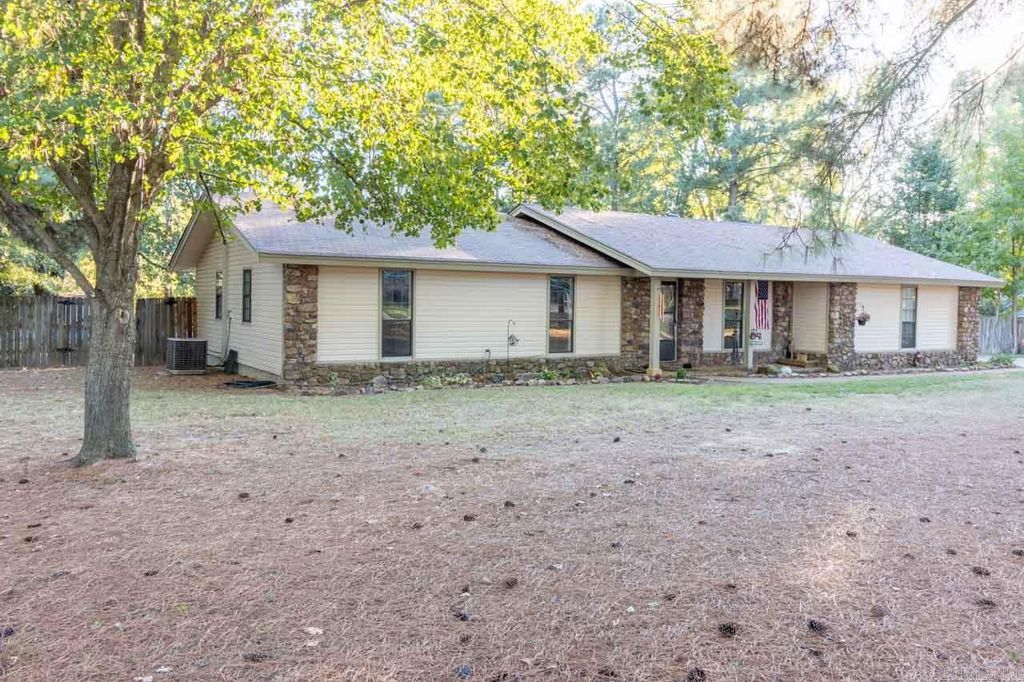 29 Country Wood Street, Cabot, AR 72023