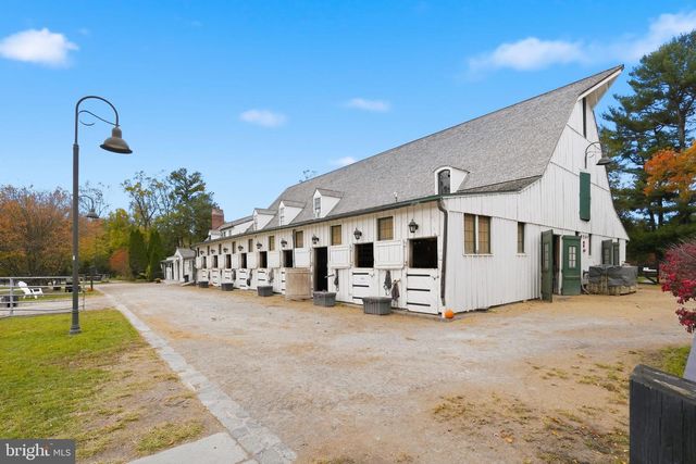 8209 MEADOWBROOK LN, Chevy Chase, MD 20815