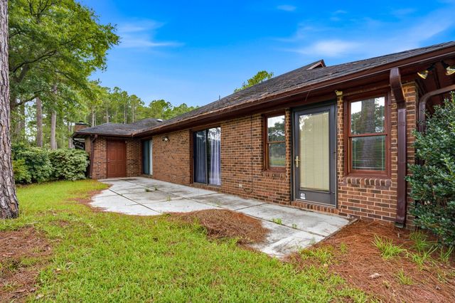 117 Mayberry Ln., Conway, SC 29526