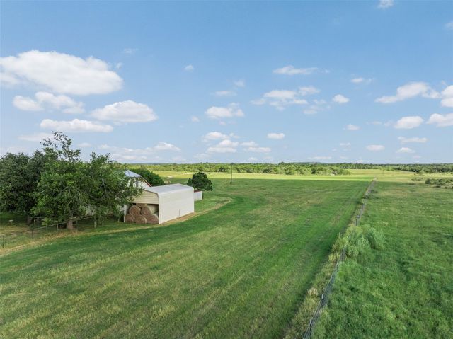 1546 County Road 203, Paige, TX 78659