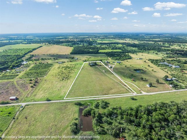 1546 County Road 203, Paige, TX 78659