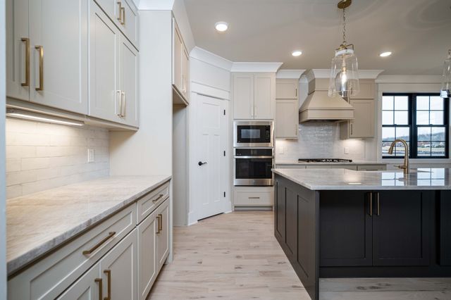 2829 Canfield Dr, Murfreesboro, TN 37128
