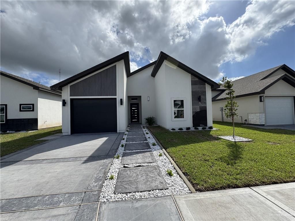 5808 N Rayo Del Sol Street, Edinburg, TX 78542