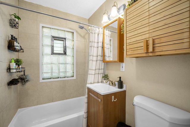 N85W16267 May AVENUE, Menomonee Falls, WI 53051