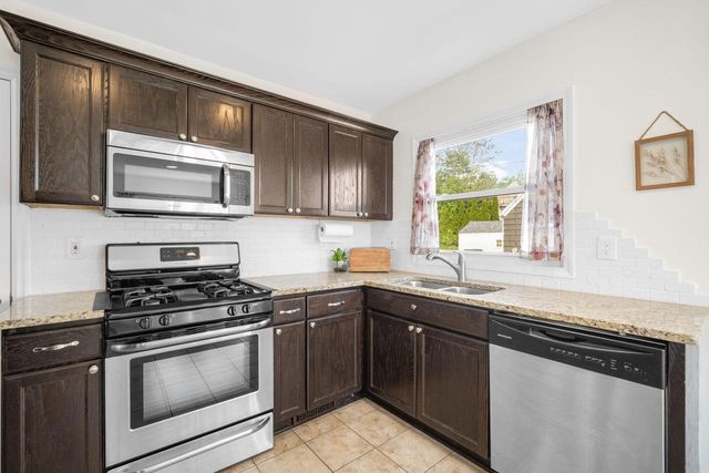 N85W16267 May AVENUE, Menomonee Falls, WI 53051