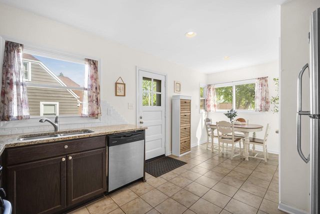 N85W16267 May AVENUE, Menomonee Falls, WI 53051