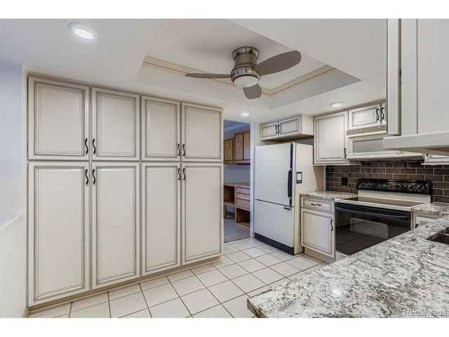 14102 E Linvale Pl 302, Aurora, CO 80014