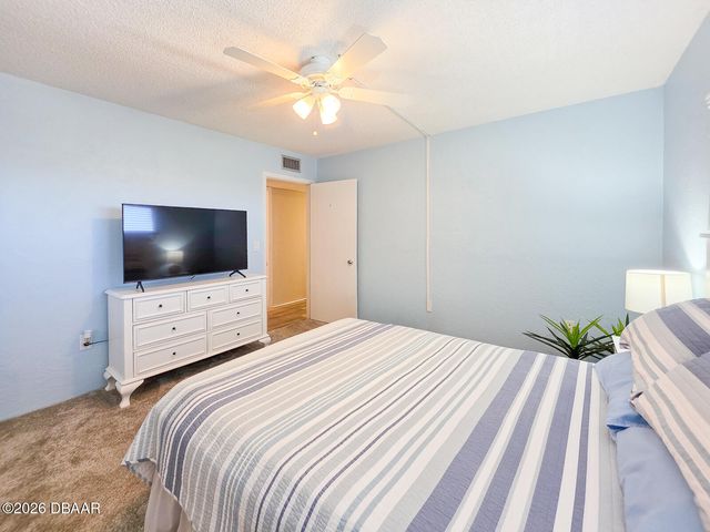 3606 S Peninsula Dr Apt 605, Port Orange, FL 32127