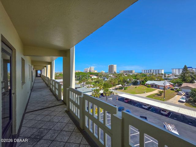 3606 S Peninsula Dr Apt 605, Port Orange, FL 32127