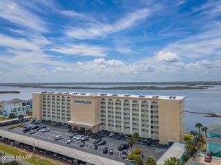 3606 S Peninsula Dr Apt 605, Port Orange, FL 32127