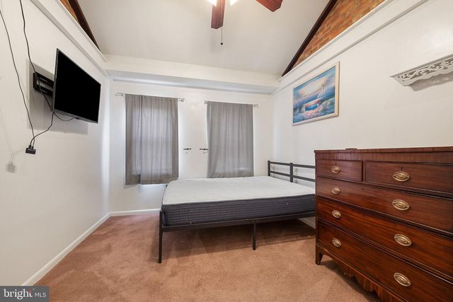 211 S MADEIRA ST, Baltimore, MD 21231