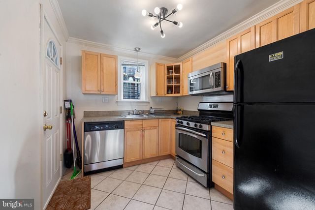 211 S MADEIRA ST, Baltimore, MD 21231