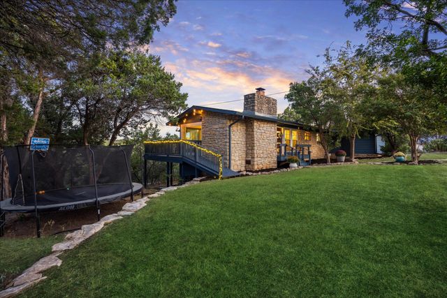 6407 Lynn LN, Lago Vista, TX 78645