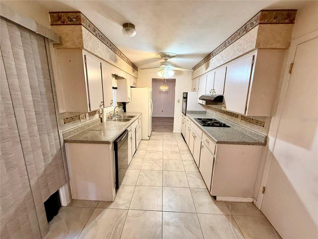 4332 BLONIGEN AVENUE, Orlando, FL 32812