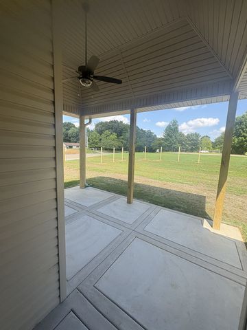 1501 Riggins Dr, Clarksville, TN 37042
