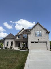 1501 Riggins Dr, Clarksville, TN 37042