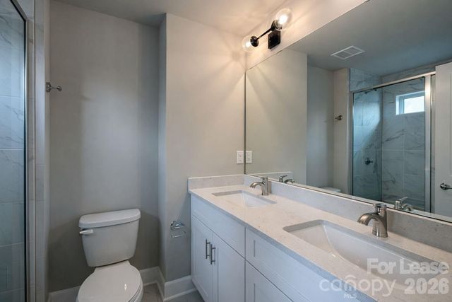 3948 Winterfield Place, Charlotte, NC 28205