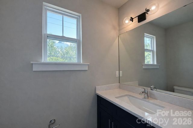 3948 Winterfield Place, Charlotte, NC 28205