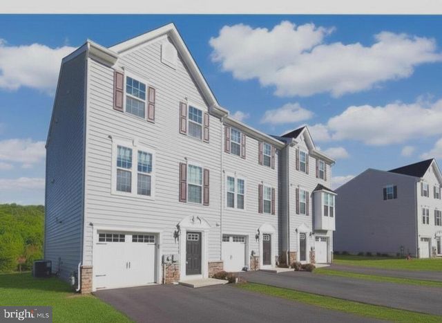 1843 HONEYSUCKLE CT, Downingtown, PA 19335