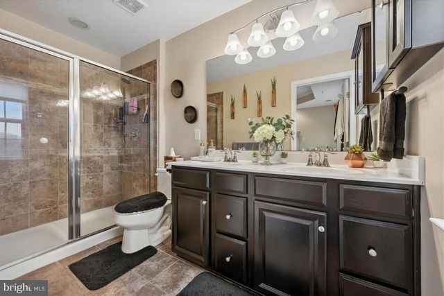 1843 HONEYSUCKLE CT, Downingtown, PA 19335