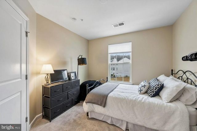 1843 HONEYSUCKLE CT, Downingtown, PA 19335