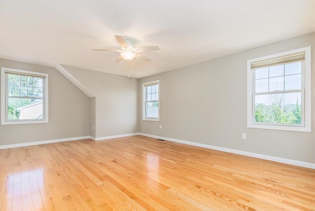 6 Chadwick Circle, Windham, NH 03087