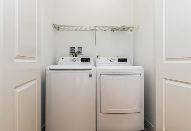 6 Chadwick Circle, Windham, NH 03087