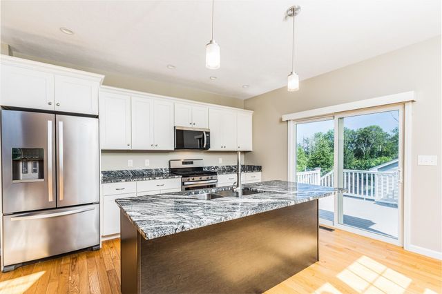 6 Chadwick Circle, Windham, NH 03087