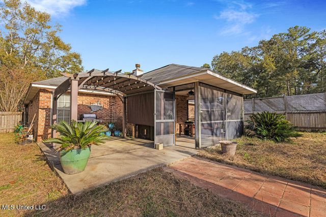 1021 Magnolia Street, Ocean Springs, MS 39564
