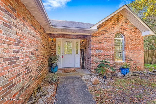 1021 Magnolia Street, Ocean Springs, MS 39564