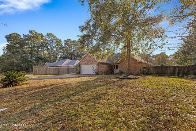 1021 Magnolia Street, Ocean Springs, MS 39564