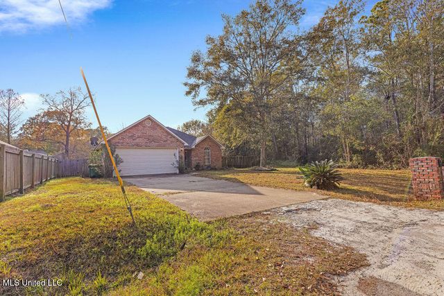 1021 Magnolia Street, Ocean Springs, MS 39564