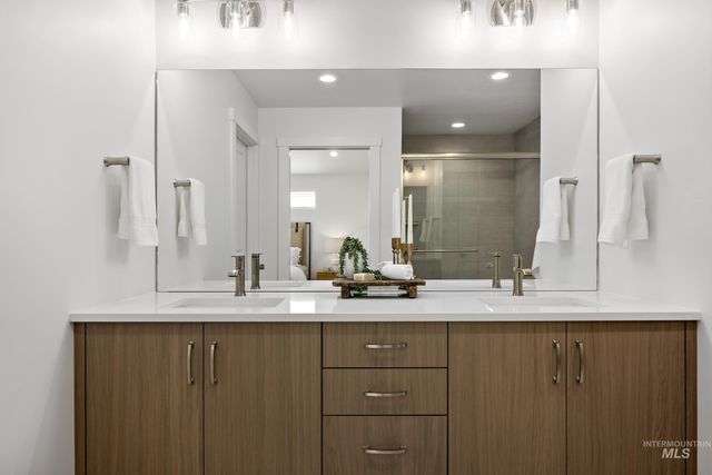 18079 Cinder Brook Ave, Nampa, ID 83687