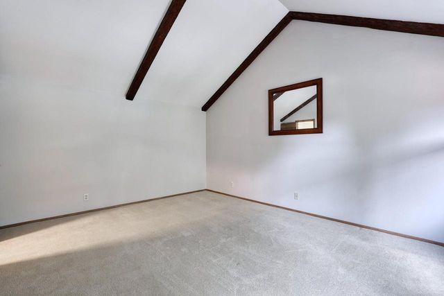 5184 Woodbridge LANE S, Greenfield, WI 53221