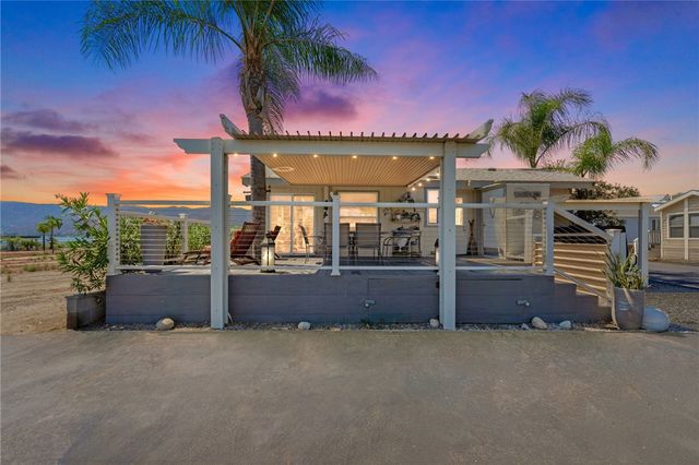 32000 Riverside Dr. J-8, Lake Elsinore, CA 92530