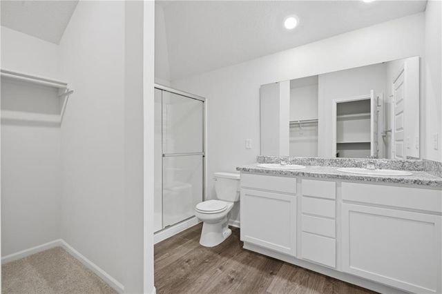 516 SE Nelson Drive, Blue Springs, MO 64014