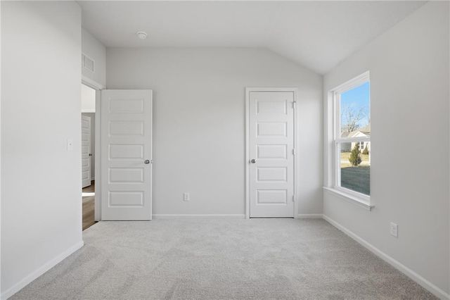 516 SE Nelson Drive, Blue Springs, MO 64014