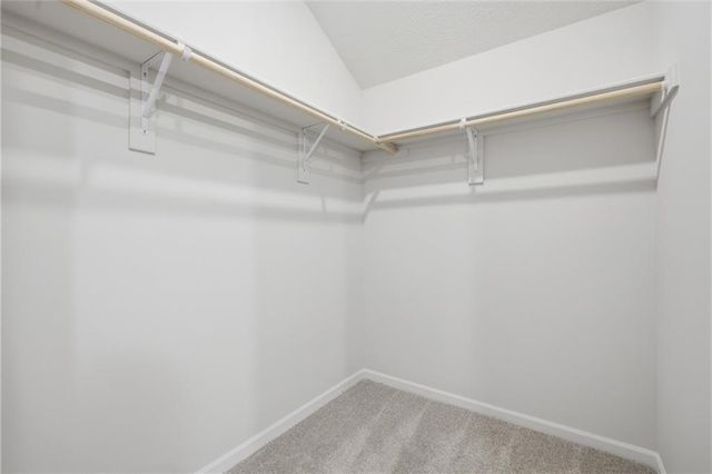 516 SE Nelson Drive, Blue Springs, MO 64014