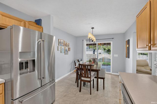 12642 Cold Water Drive, Evansville, IN 47725