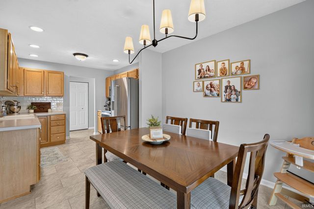 12642 Cold Water Drive, Evansville, IN 47725
