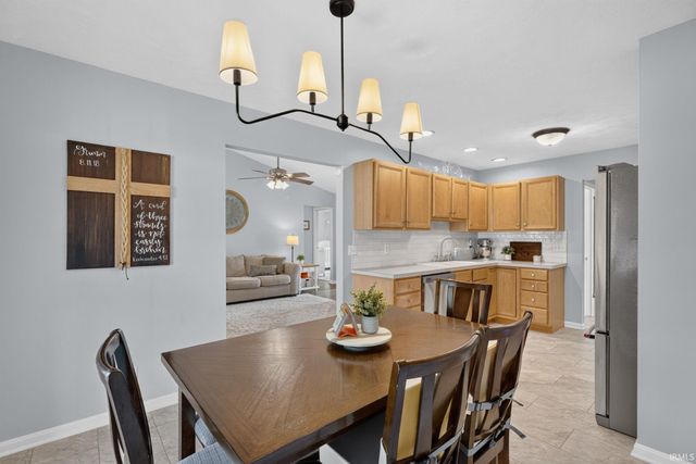 12642 Cold Water Drive, Evansville, IN 47725