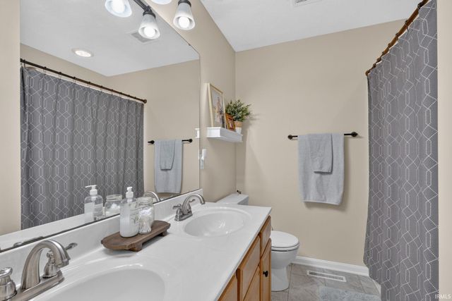 12642 Cold Water Drive, Evansville, IN 47725